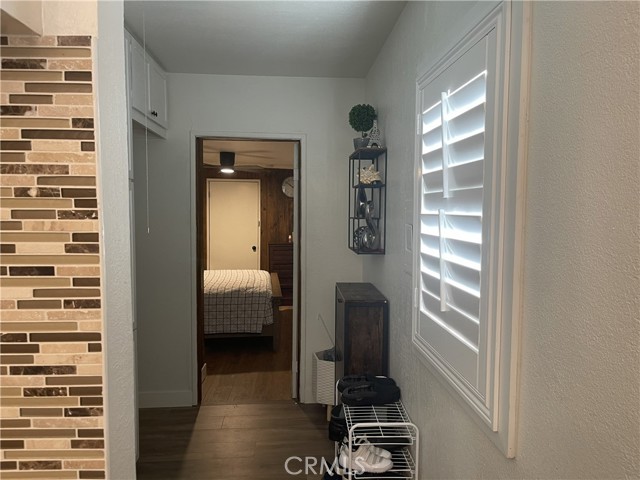 Detail Gallery Image 16 of 21 For 1350 Oak, Lake Arrowhead,  CA 92352 - 2 Beds | 1/1 Baths