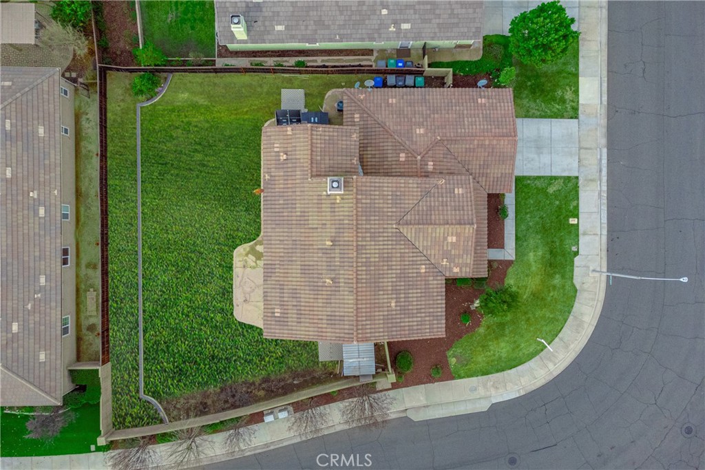 https://media.crmls.org/medias/034486e8-d936-4f8b-be50-9bff24fdbe00.jpg?preset=X-Large