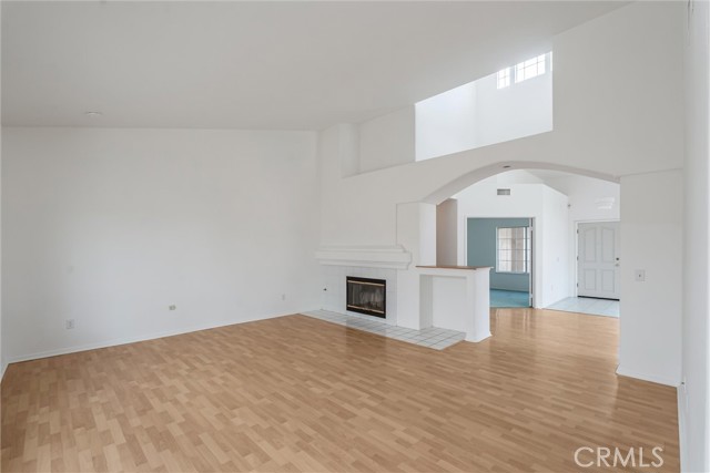 29608 Bright Spot Road, Highland CA: https://media.crmls.org/medias/0344e0c4-a0c5-4db9-be66-debada554596.jpg