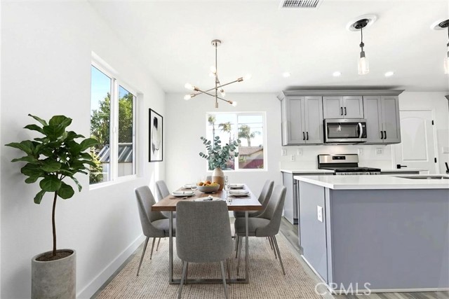 Detail Gallery Image 7 of 45 For 1038 E J St, Ontario,  CA 91764 - 3 Beds | 1 Baths