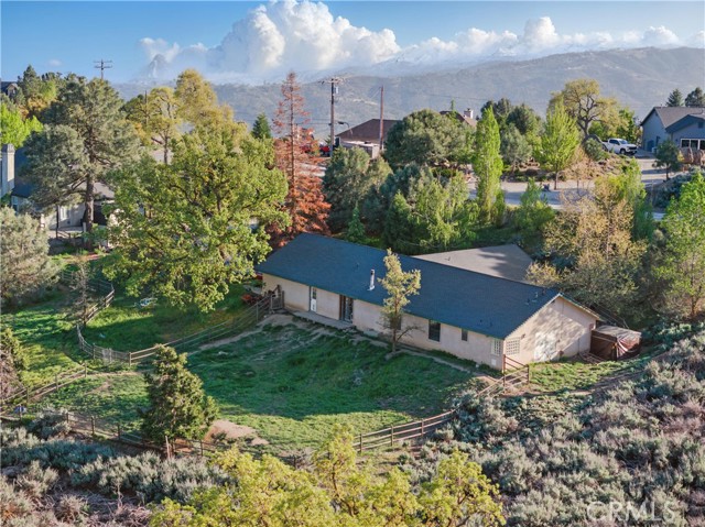 Detail Gallery Image 37 of 42 For 24980 Sunset Way, Tehachapi,  CA 93561 - 4 Beds | 2/1 Baths