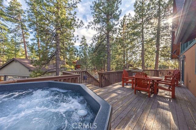 39607 Forest Road, Big Bear Lake CA: https://media.crmls.org/medias/0345d647-f639-4264-ae5f-5e10910cca89.jpg