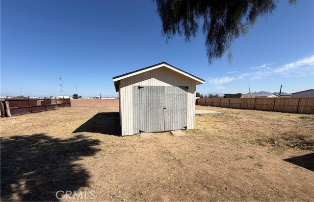 Detail Gallery Image 11 of 13 For 716 W Church Ave, Ridgecrest,  CA 93555 - 2 Beds | 1 Baths