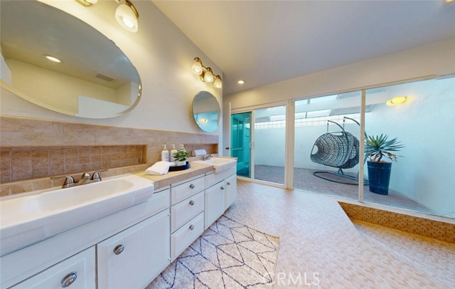 Detail Gallery Image 17 of 21 For 17965 Wellington, Tustin,  CA 92780 - 3 Beds | 2 Baths