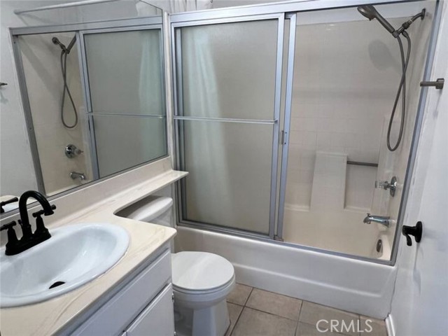 Detail Gallery Image 15 of 25 For 14610 Erwin St #206,  Van Nuys,  CA 91411 - 2 Beds | 2 Baths