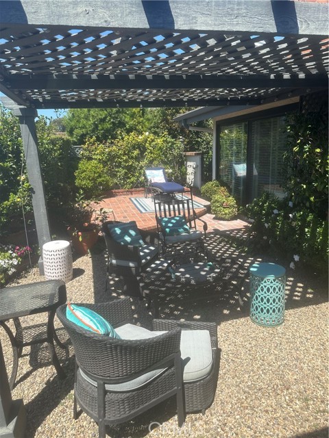 18 Skysail Drive, Corona del Mar CA: https://media.crmls.org/medias/03471935-34ee-4b4a-8fa3-ab68b70cb6ed.jpg