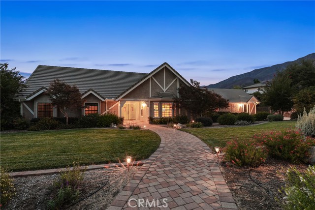 2501 Cliff Road, Upland CA: https://media.crmls.org/medias/03477a81-5547-4460-b362-ab2adf9be307.jpg