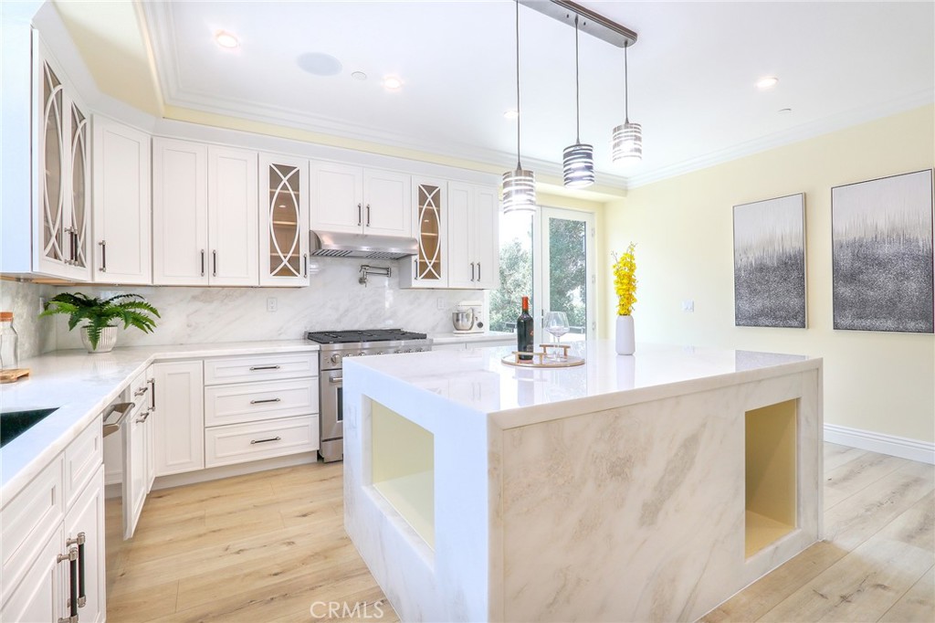MLS #WS25113083 image #14