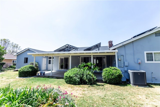 3915 Dwight Way, San Bernardino CA: https://media.crmls.org/medias/0348bb76-a377-4bbb-9aa1-4d2d3a8b561c.jpg
