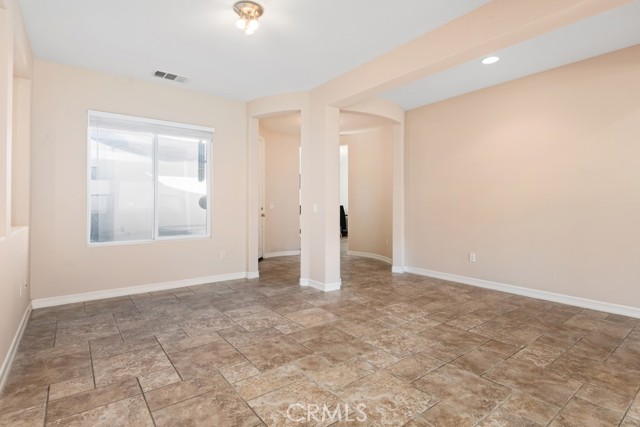 Detail Gallery Image 12 of 43 For 387 Monument Pkwy, Perris,  CA 92570 - 3 Beds | 2/1 Baths