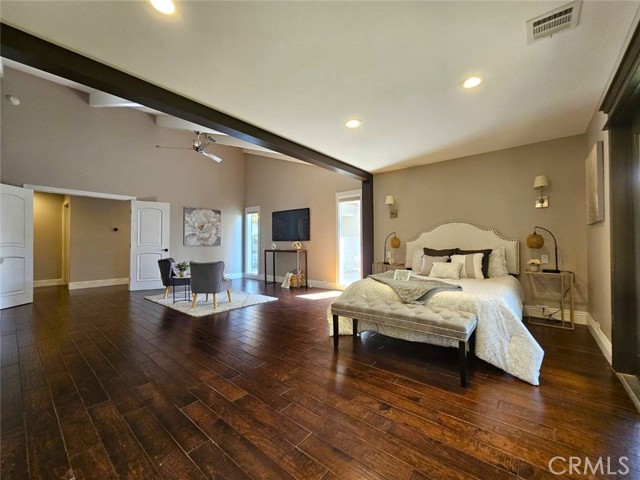 940 N Silent Ranch Drive, Glendora CA: https://media.crmls.org/medias/03496936-ba42-4abf-8349-823225a4316c.jpg