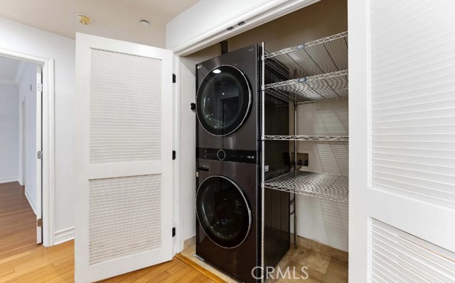 Detail Gallery Image 19 of 21 For 118 S Clark Dr #205,  West Hollywood,  CA 90048 - 3 Beds | 2/1 Baths