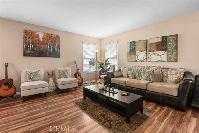 Detail Gallery Image 5 of 23 For 10305 Eudora Avenue, Buena Park,  CA 90620 - 4 Beds | 2 Baths