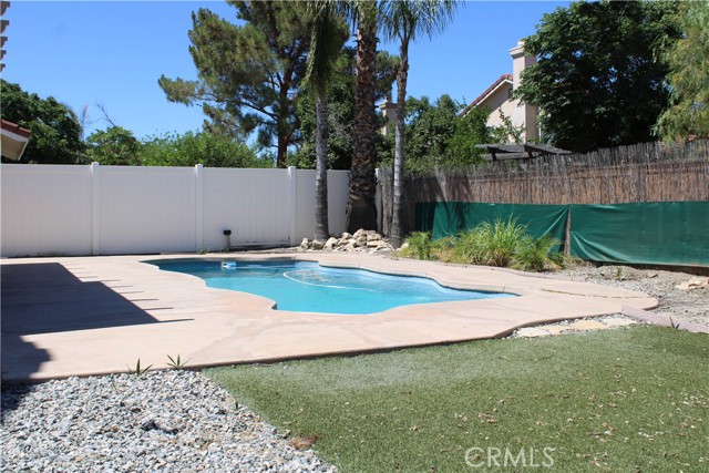Detail Gallery Image 27 of 27 For 1848 Cascadian Way, San Jacinto,  CA 92583 - 3 Beds | 2/1 Baths