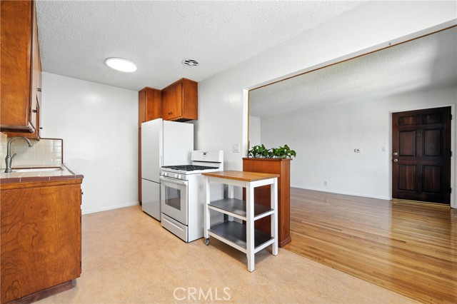 Detail Gallery Image 18 of 45 For 2135 E Florida St #7,  Long Beach,  CA 90814 - 1 Beds | 1 Baths