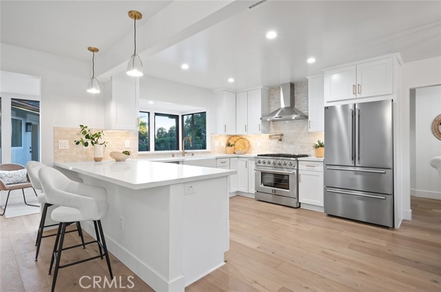 1985 Highland Oaks Drive, Arcadia CA: https://media.crmls.org/medias/034c1099-0b56-4a50-be11-d92d820bd5b2.jpg