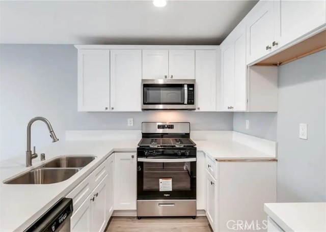 Detail Gallery Image 11 of 29 For 450 E 4th #221,  Santa Ana,  CA 92701 - 1 Beds | 1 Baths