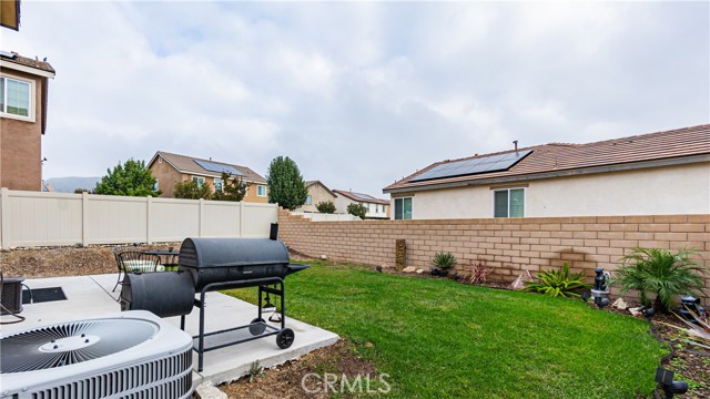 Detail Gallery Image 32 of 39 For 17613 Cedrela Way, San Bernardino,  CA 92407 - 4 Beds | 2/1 Baths