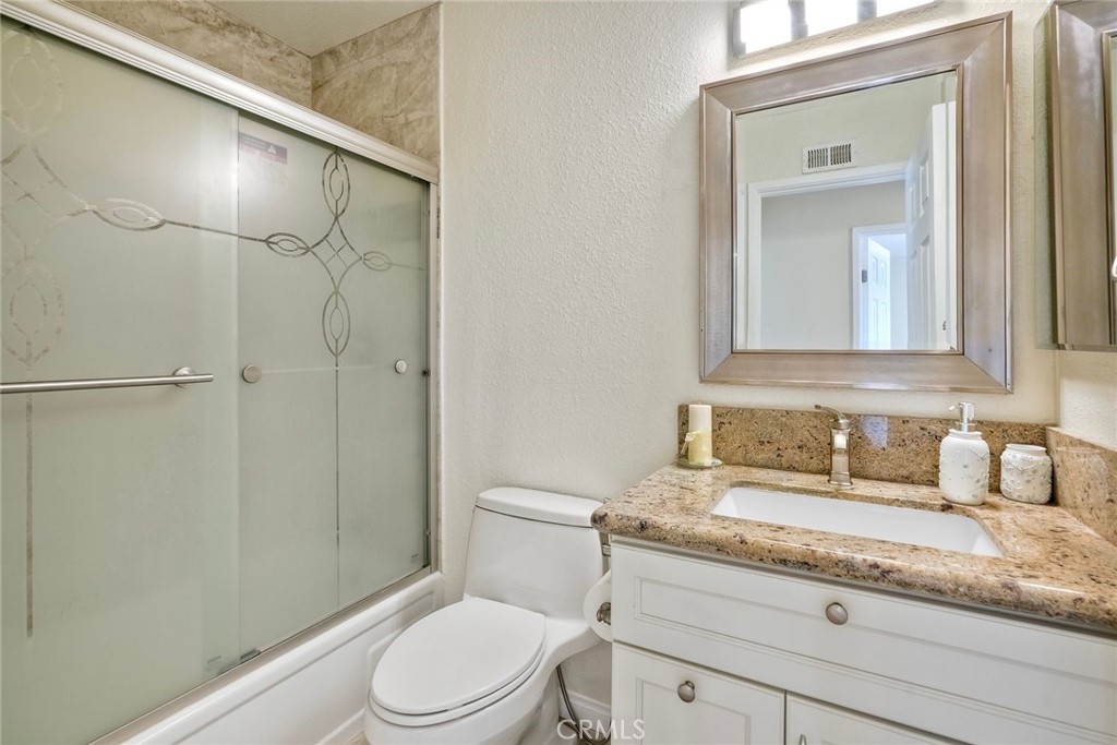 3304 Caminito Eastbluff - photo 14