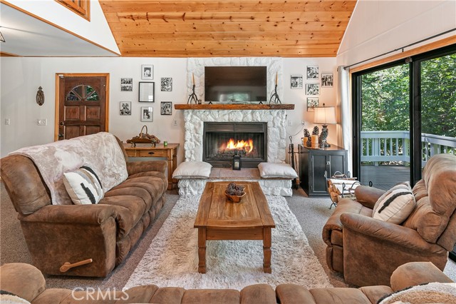 Detail Gallery Image 27 of 36 For 841 Cottage Grove Rd, Lake Arrowhead,  CA 92352 - 2 Beds | 2 Baths