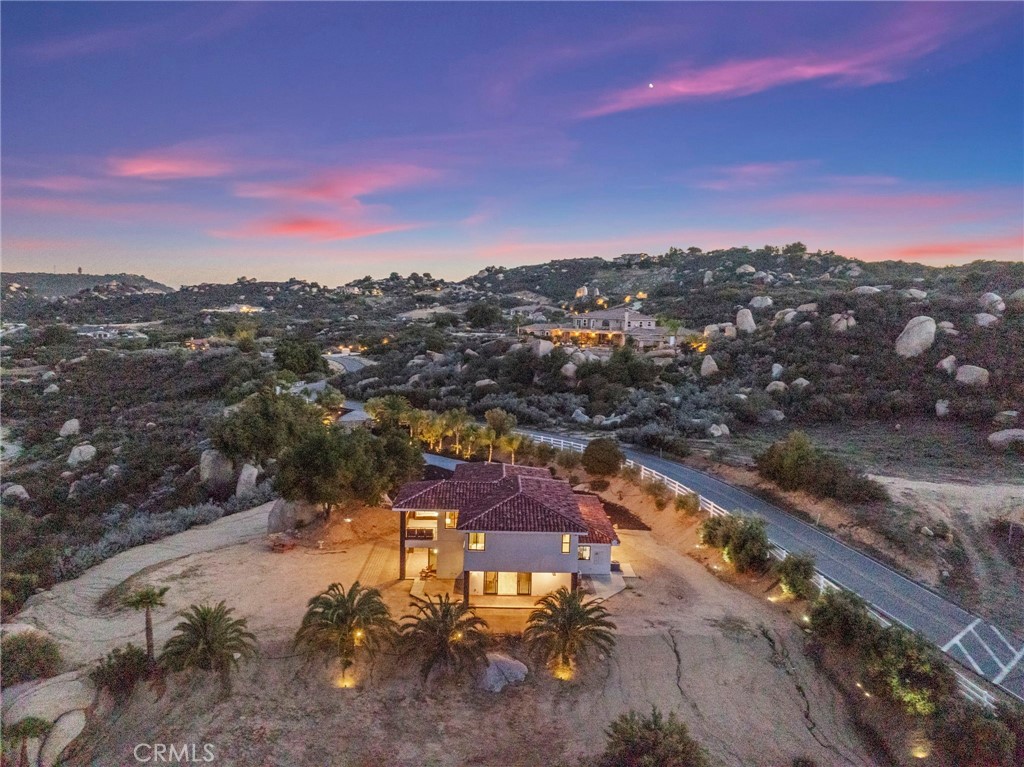 41950 Hacienda Dr