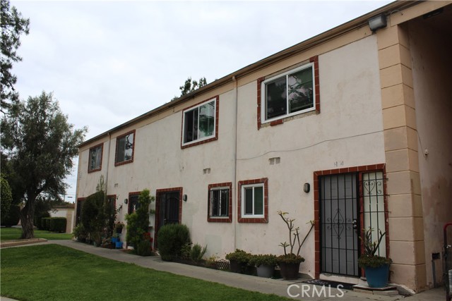 Detail Gallery Image 3 of 15 For 1001 E Camile St #H3,  Santa Ana,  CA 92701 - 2 Beds | 1/1 Baths