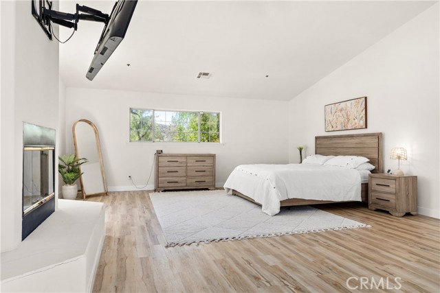 35356 Sierra Vista Drive, Agua Dulce CA: https://media.crmls.org/medias/034ddb50-3b6d-4625-919d-7132f97205cd.jpg
