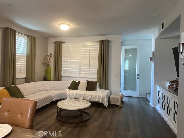 1038 Savi Drive, Corona CA: https://media.crmls.org/medias/034e13fa-ad8c-479e-a5eb-cc4421ec97e6.jpg