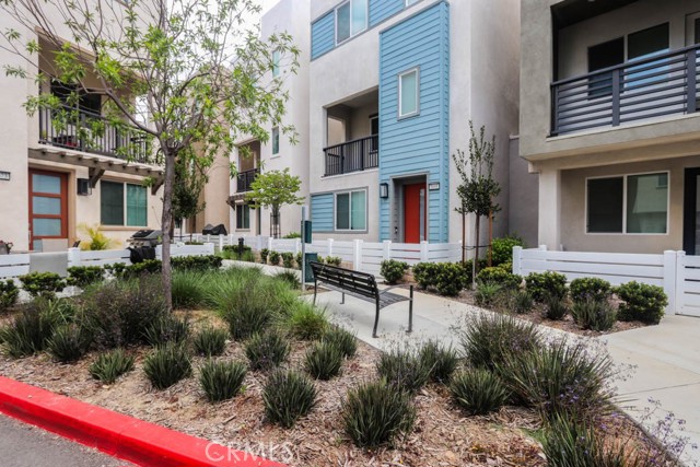 Detail Gallery Image 6 of 34 For 1682 Lexington Ln, San Pedro,  CA 90732 - 3 Beds | 2/2 Baths