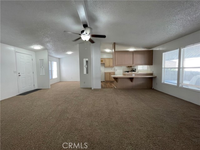 1301 Taft Highway, Bakersfield CA: https://media.crmls.org/medias/034e9098-64c9-4baf-b56c-74fc5d972628.jpg