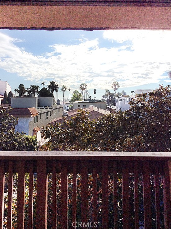Detail Gallery Image 5 of 24 For 811 6th St #305,  Santa Monica,  CA 90403 - 3 Beds | 2 Baths