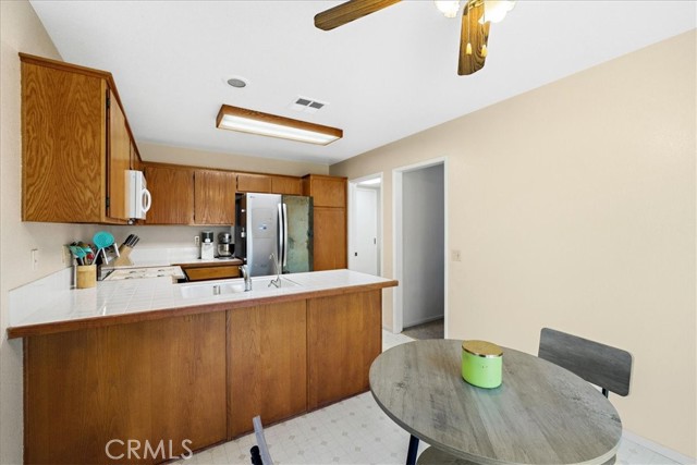 Detail Gallery Image 9 of 41 For 717 Balsam Way, Hemet,  CA 92545 - 2 Beds | 2 Baths