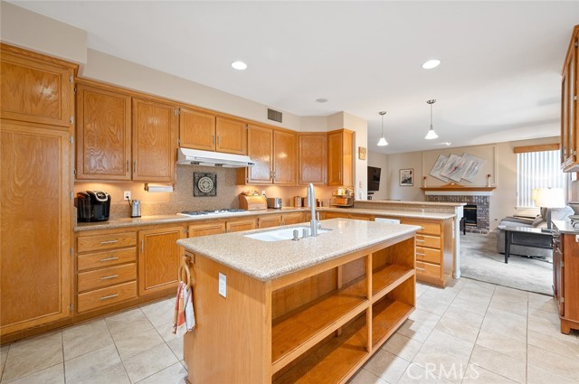Detail Gallery Image 20 of 73 For 3111 Andazola Ct, Lakewood,  CA 90712 - 4 Beds | 3/1 Baths