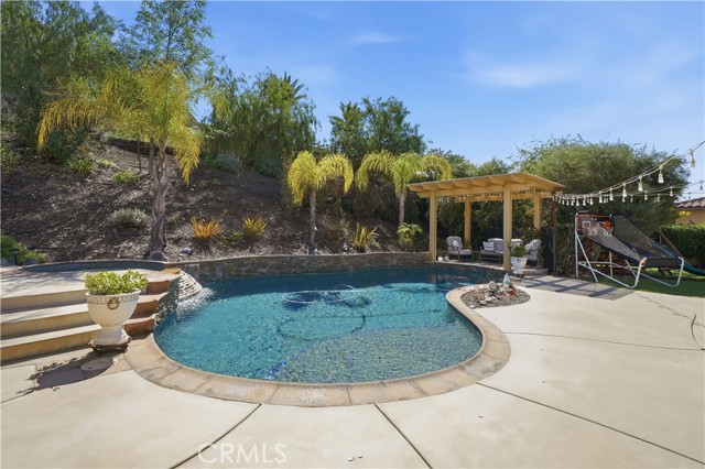 Detail Gallery Image 33 of 40 For 37686 Golden Eagle Ave, Murrieta,  CA 92563 - 4 Beds | 3/1 Baths