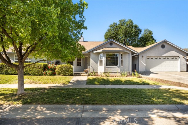 Detail Gallery Image 2 of 37 For 2 Summerwood Ct, Chico,  CA 95926 - 3 Beds | 2 Baths