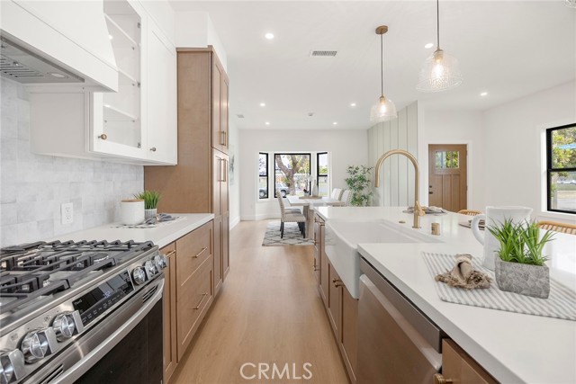 Image 6 of 27 For 5702 Huntdale Street