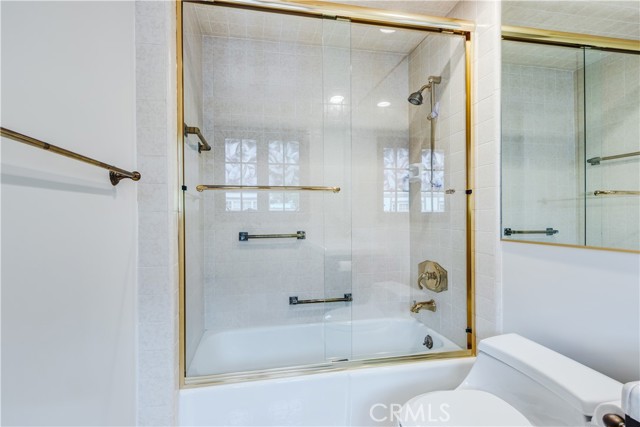 506 W Sierra Madre Boulevard, Sierra Madre CA: https://media.crmls.org/medias/03511877-0c01-4512-a57d-3d24bd77a22f.jpg