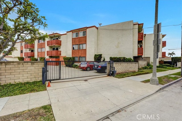 Image 2 for 4591 Orange Ave #101, Long Beach, CA 90807