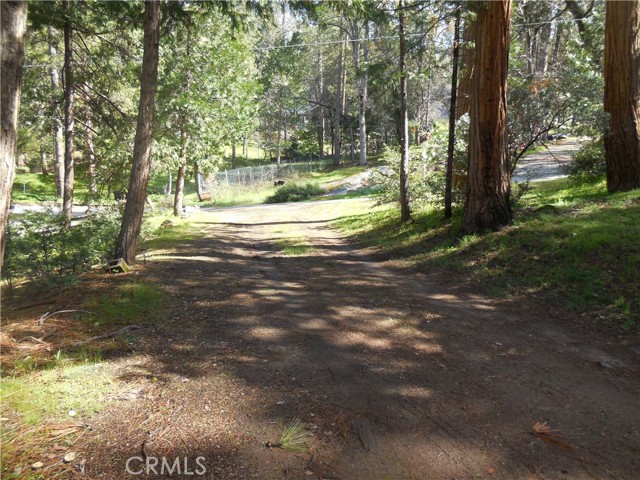 44824 Mountain Meadow Road, Oakhurst CA: https://media.crmls.org/medias/035138b1-5851-45b7-a08b-8639a3dfc95d.jpg