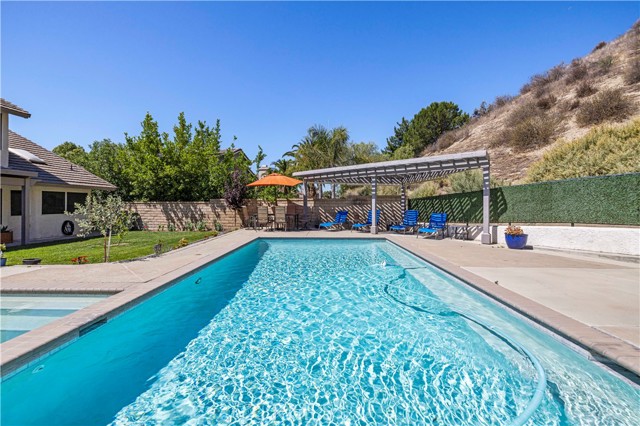 28777 Kathleen Avenue, Saugus CA: https://media.crmls.org/medias/03514e73-57e9-474e-a8a9-a628afb15105.jpg
