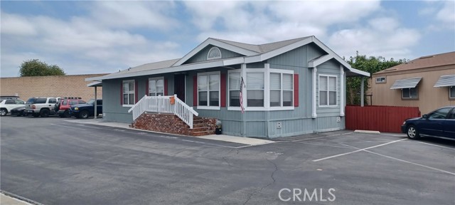 Detail Gallery Image 3 of 52 For 20806 Gridley Road #68,  Lakewood,  CA 90715 - 3 Beds | 2 Baths