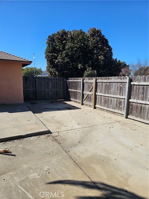 Detail Gallery Image 7 of 9 For 420 N W St, Lompoc,  CA 93436 - 3 Beds | 2 Baths