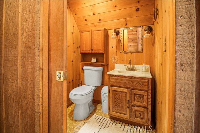 Detail Gallery Image 19 of 30 For 33020 Arrowbear Dr, Running Springs,  CA 92382 - 3 Beds | 2/1 Baths