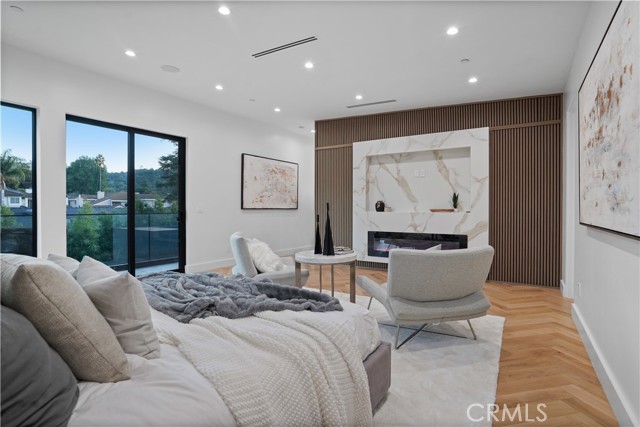 Detail Gallery Image 21 of 53 For 3822 1/2 Laurel Canyon Bld, Studio City,  CA 91604 - 6 Beds | 6 Baths