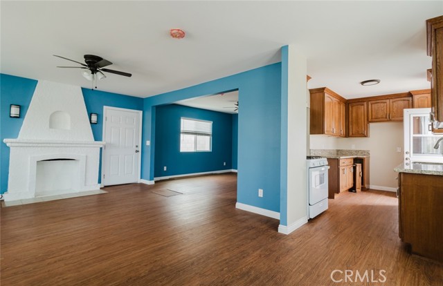 Detail Gallery Image 13 of 35 For 2226 Hauser Bld, Los Angeles,  CA 90016 - 3 Beds | 2 Baths