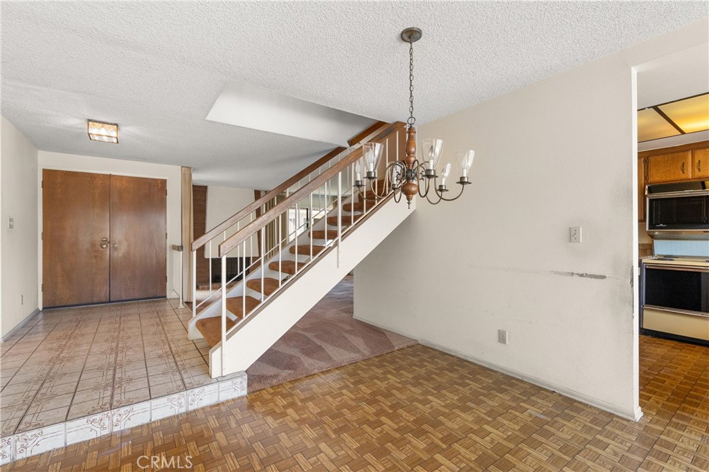 MLS #OC25219195 image #11