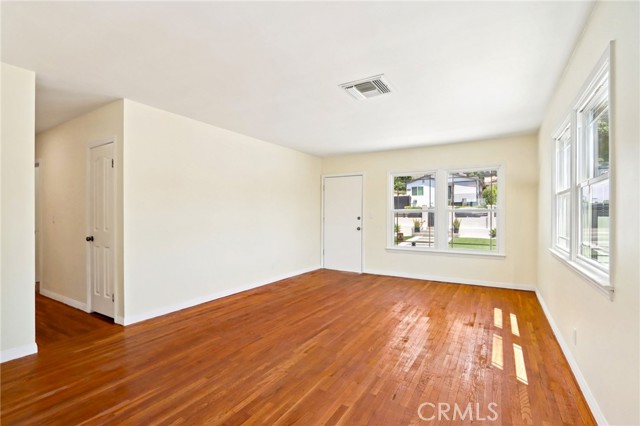 Detail Gallery Image 31 of 39 For 10337 Pinyon Ave, Tujunga,  CA 91042 - 3 Beds | 1 Baths