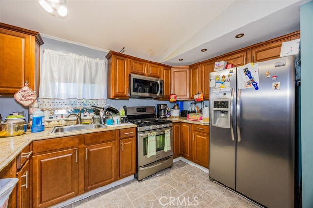 Detail Gallery Image 17 of 29 For 11414 Serra #15,  Apple Valley,  CA 92308 - 2 Beds | 1/1 Baths