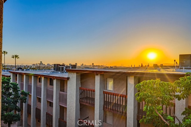 Detail Gallery Image 4 of 33 For 2101 E 21st #306,  Signal Hill,  CA 90755 - 2 Beds | 2 Baths