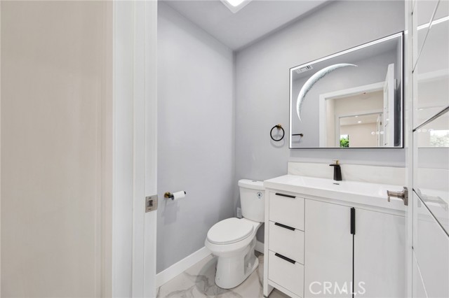 14625 Runnymede Street, Van Nuys CA: https://media.crmls.org/medias/035a222f-b63b-4f1a-9686-307bc7c9a2eb.jpg